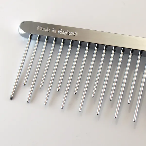 großer Moulting Kamm