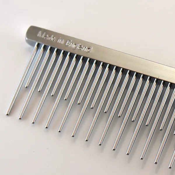 Moulting Kamm mit langen und kurzen Zinken